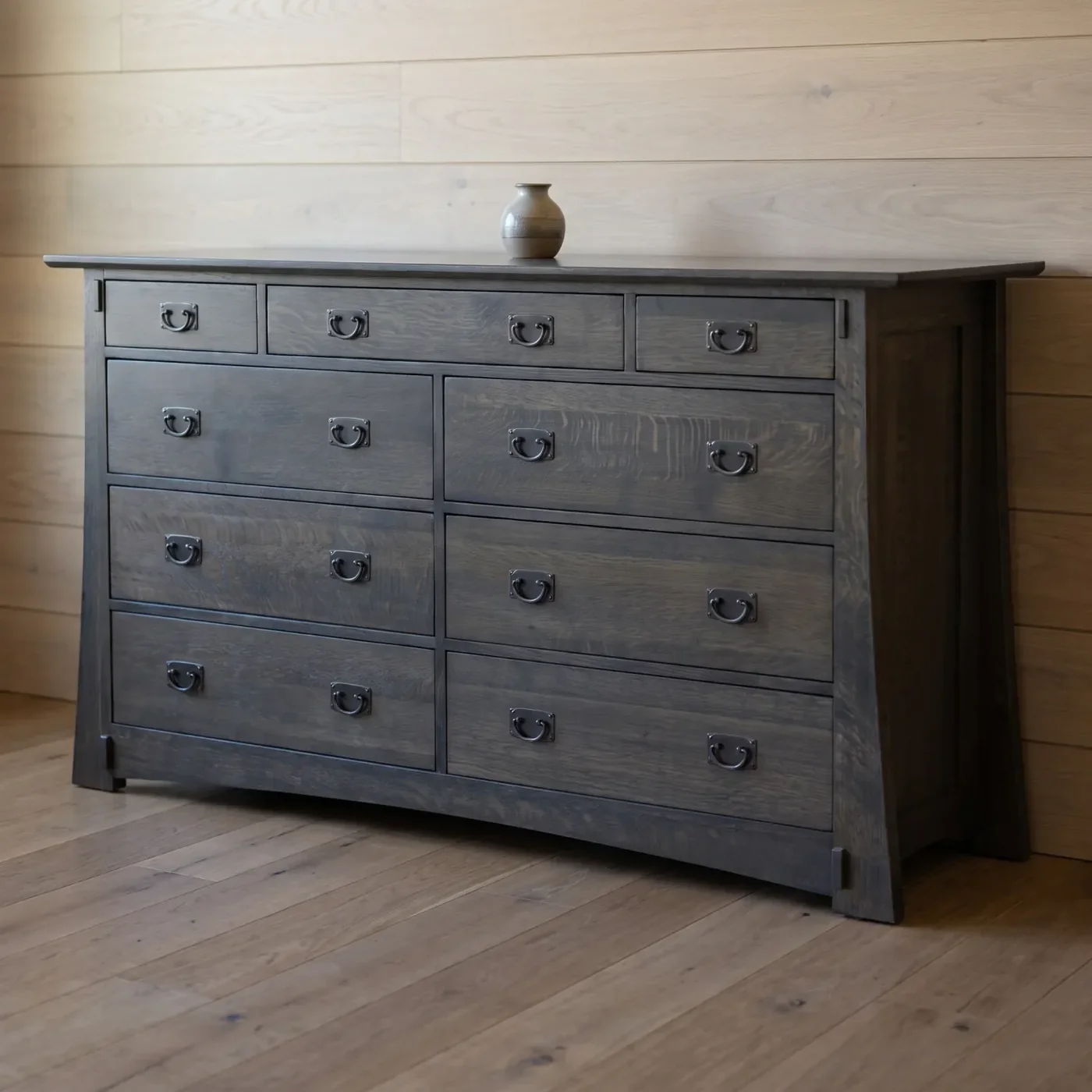 Bungalow 9-Drawer Dresser